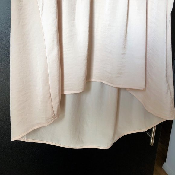 Satin V-Neck Hi-Lo Cream Tunic Blouse *NEW WITH TAGS* - Picture 6 of 16